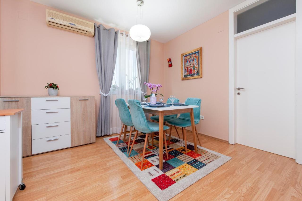 Apartment Deluxe Rovinj Exterior photo